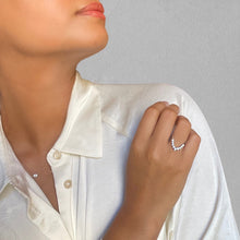 Load image into Gallery viewer, Half Studded Vanki Diamond Ring